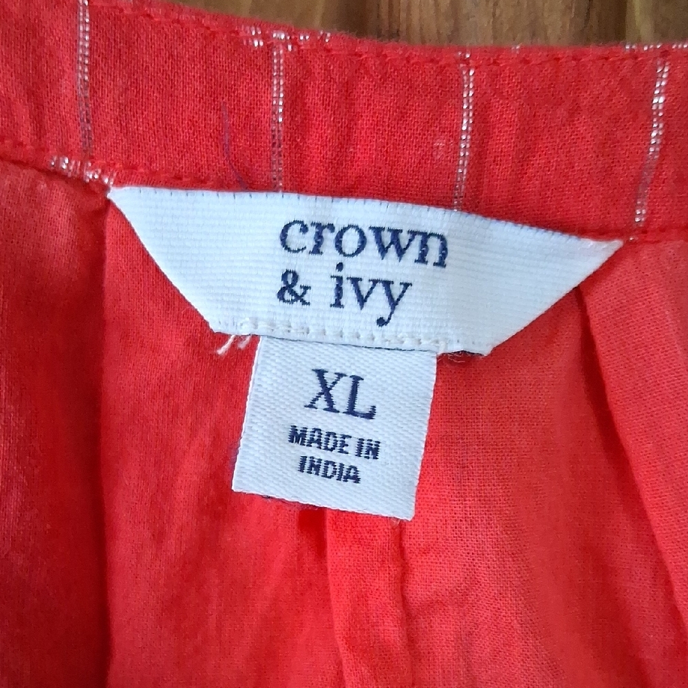 Crown & Ivy Red Sleeveless Blouse - Picture 2 of 7